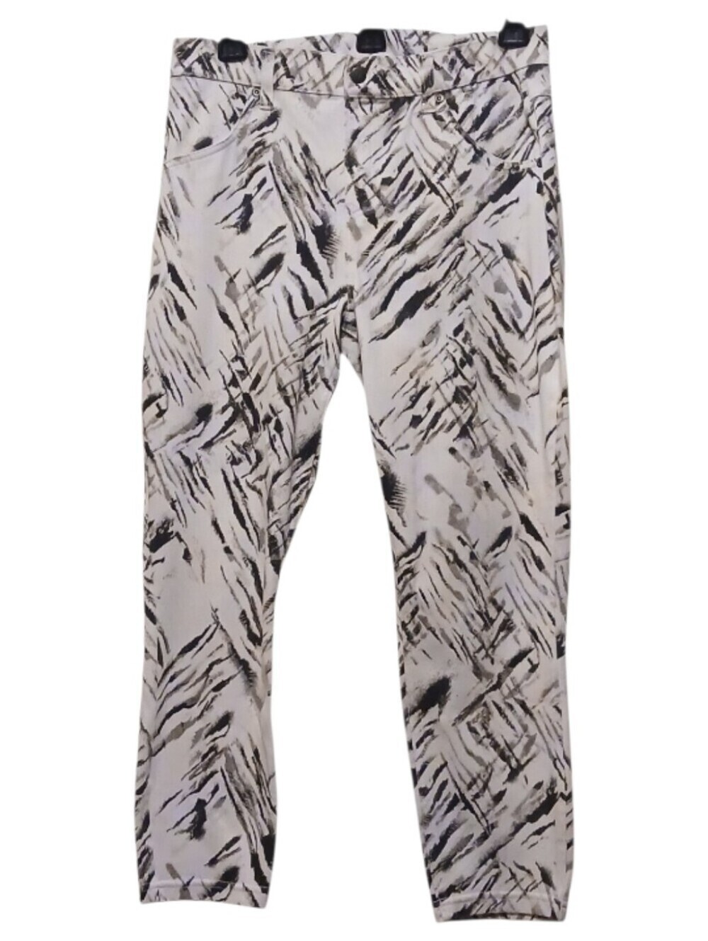 Hue -NWOT Multi Colored Denim Jeans,Geometric Print,5 Style Pockets,Button & Zip - Picture 2 of 11